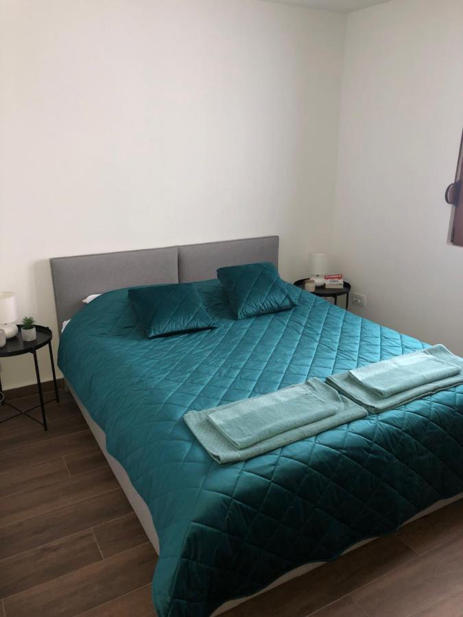 Guest House Elena Mojkovac Bagian luar foto